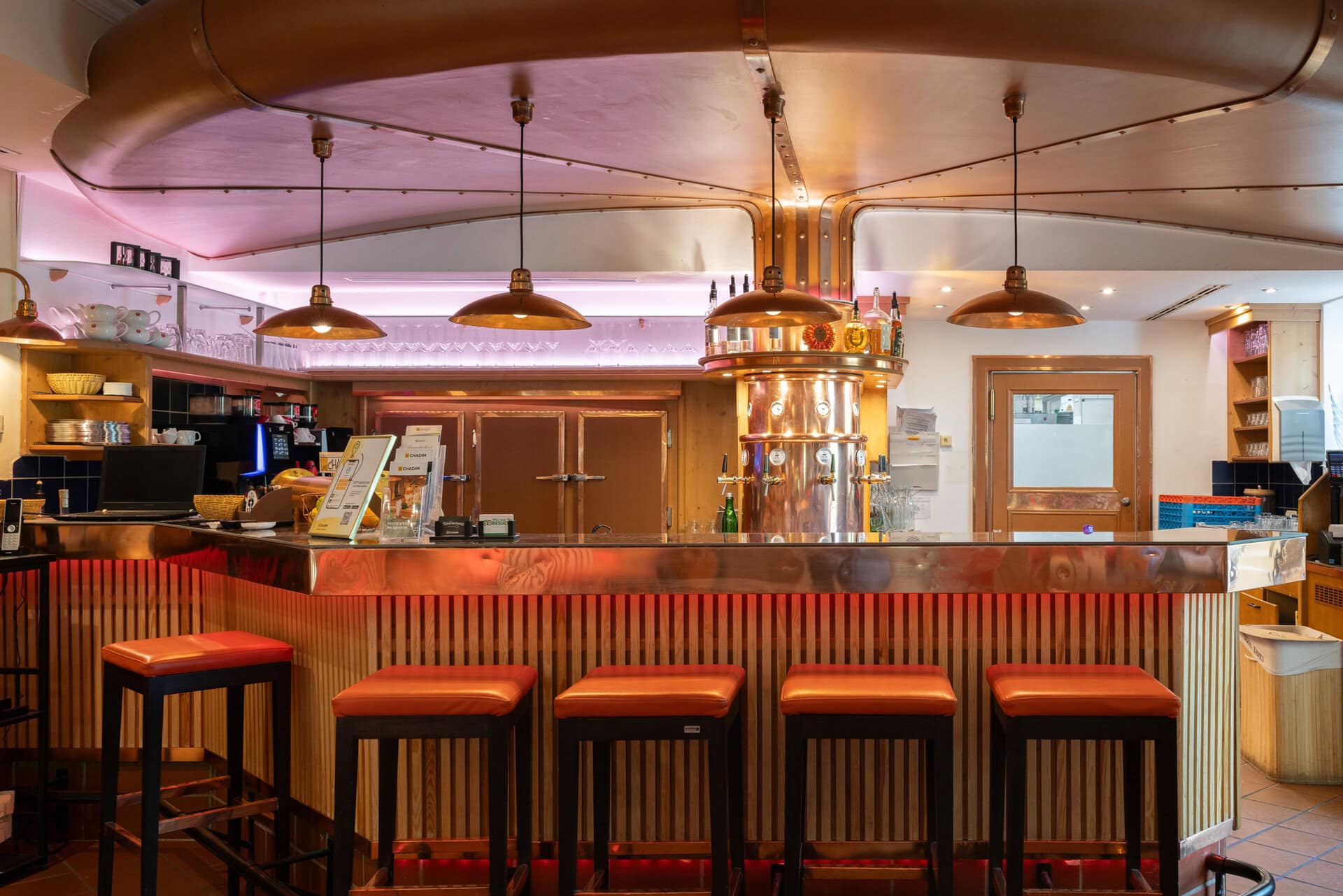 © Adrian Almasan | www.adrianalmasan.com