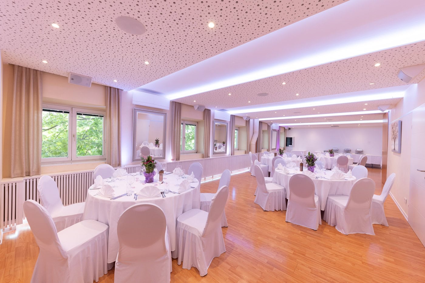 © Adrian Almasan | www.adrianalmasan.com